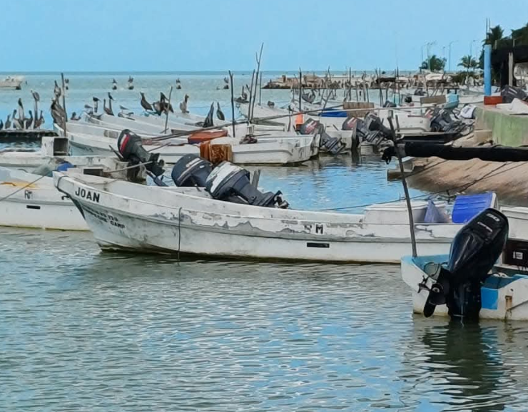 Marineros sorprendidos por intensa tormenta en Campeche