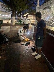 Presunto implicado fue detenido por elementos de la Policía Turística tras reportes de amenazas con arma blanca en el barrio de Guadalupe, Campeche.