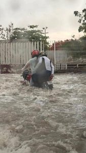 Autoridades de Protección Civil mantienen el llamado a extremar precauciones ante las lluvias intensas que afectan a Campeche.