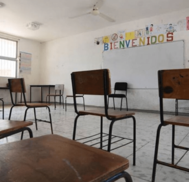 Refugios escolares en plena opacidad, van practicante a ciegas