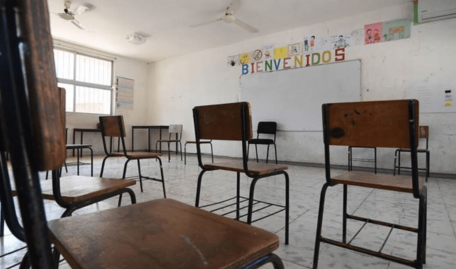 Refugios escolares en plena opacidad, van practicante a ciegas