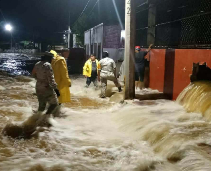 ICH-EK bajo el agua tras intensas lluvias