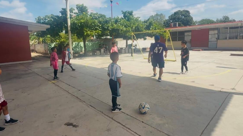 "Mundialito Social" llega a su fin, batallas en el barrio