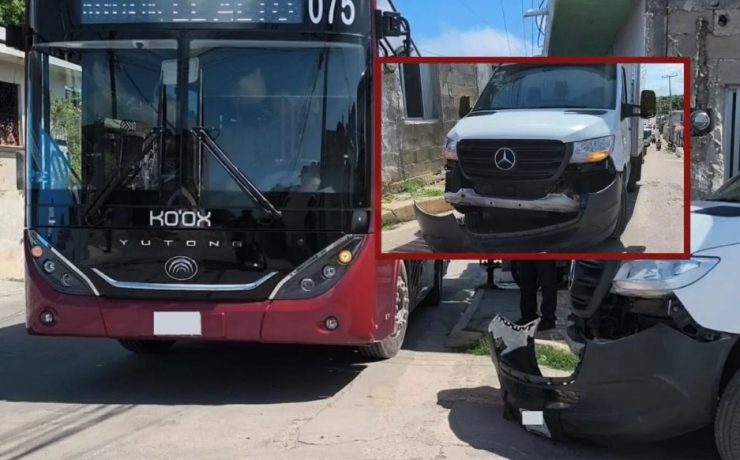 Accidente entre vehículo particular y autobús Ko'ox