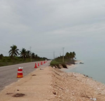 Oleaje y marejadas provocan erosión en carretera. Alerta y prevención