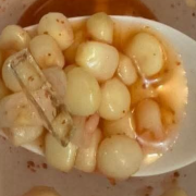 Denuncian vidrio en esquites, riesgo a la salud