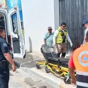 Colapsa techo en obra de Plan Chac y deja tres albañiles lesionados