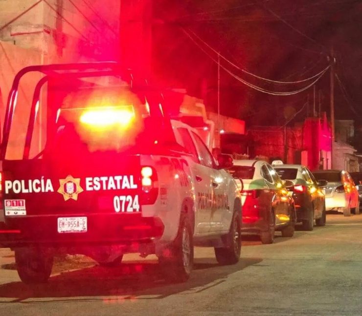 Taxista frustra asalto y resulta herido