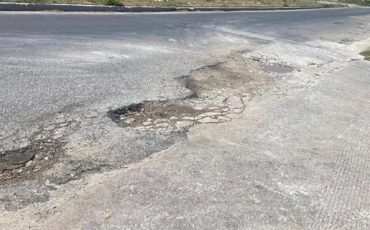 Cuestionan el ``Bacheo Imparable´´ por la reaparición de baches