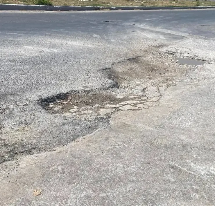 Cuestionan el ``Bacheo Imparable´´ por la reaparición de baches
