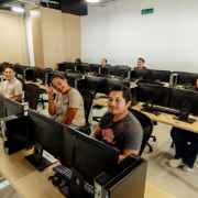 Se anuncia un nuevo bloque de plazas laborales en Campeche