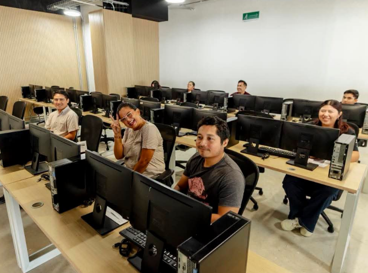 Se anuncia un nuevo bloque de plazas laborales en Campeche