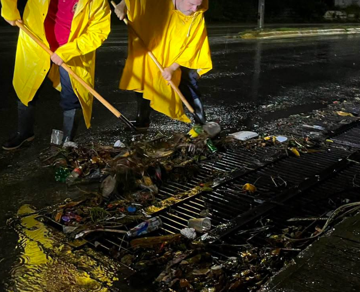 Campeche se inunda por la basura acumulada en alcantarillado
