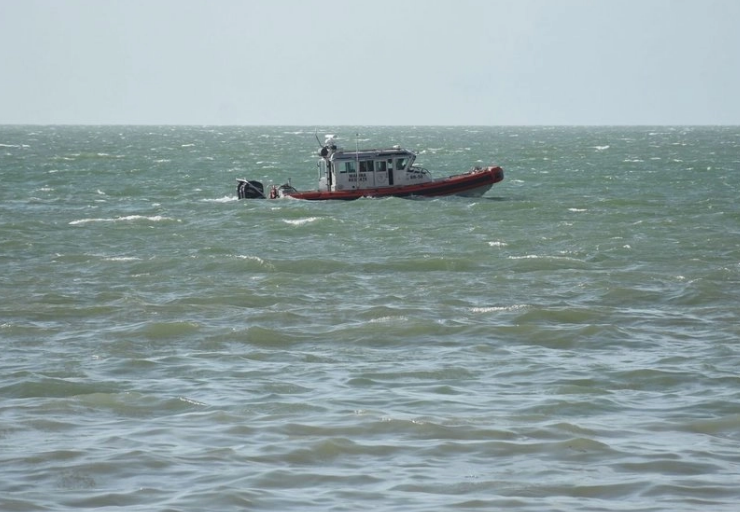 Denuncian mancha de hidrocarburo en la costa de Campeche