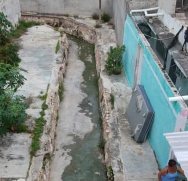 Denuncian abandono de obra en canal pluvial