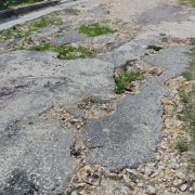 Denuncian más vialidades abandonadas por el Ayuntamiento