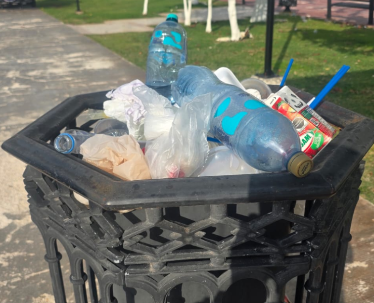 La basura se "apodera" del centro histórico de Campeche