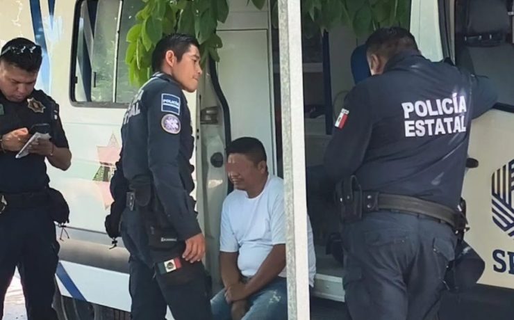 Choque por alcance deja a motociclista lesionado
