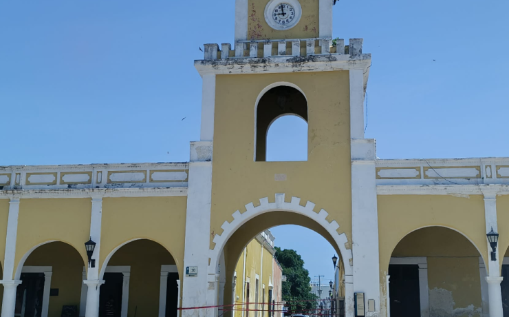 Reloj de San Francisco abandonado por el ayuntamiento