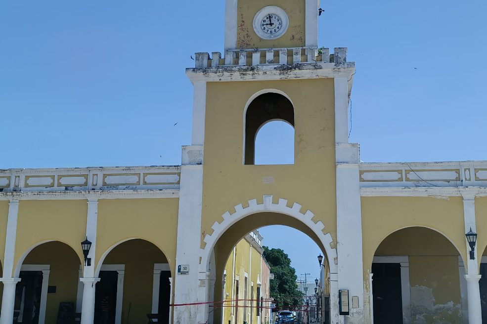 Reloj de San Francisco abandonado por el ayuntamiento