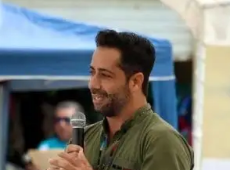 Candidato a gubernatura arremete contra titular de Seguridad