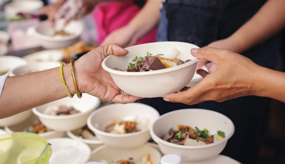 Alimentación y apoyo comunitario