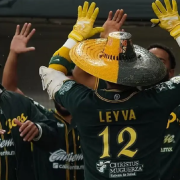 Pericos derrotan a Piratas en los Playoffs