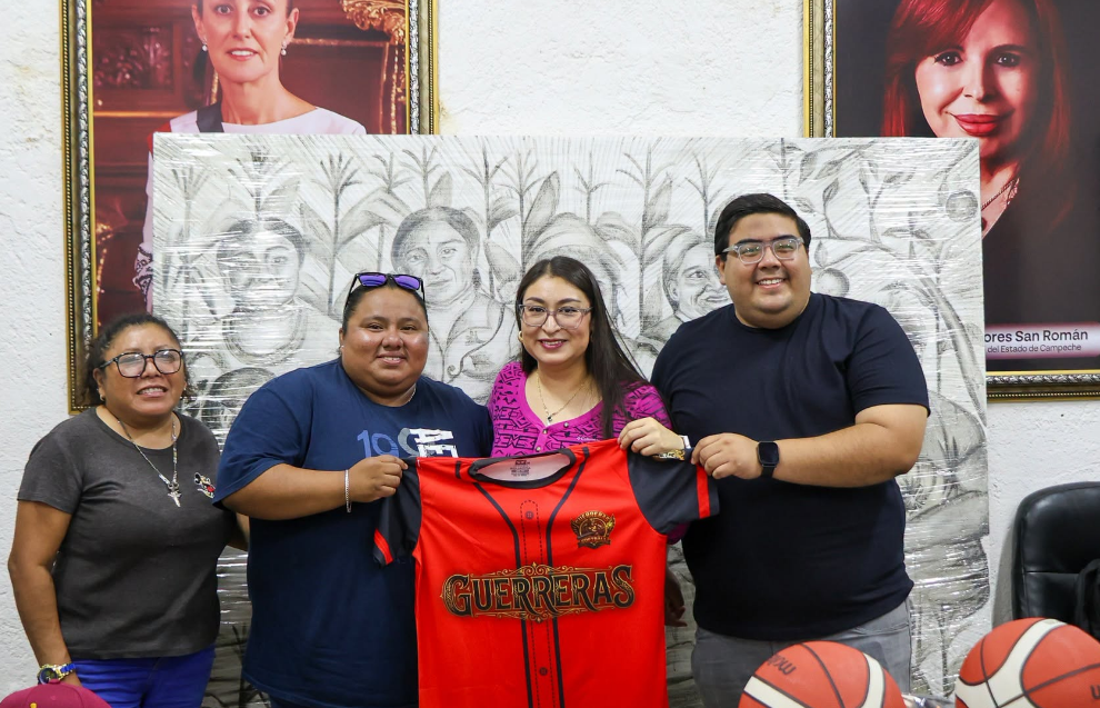 Rescatan biblioteca y cancha en la comunidad Adolfo Ruiz Cortines, Campeche