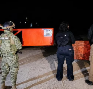 Golpe al huachicol en Campeche, incautan miles de litros de hidrocarburo, avioneta y armas