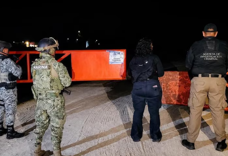 Golpe al huachicol en Campeche, incautan miles de litros de hidrocarburo, avioneta y armas