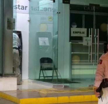 Activan alarma de banco tras detectar a sospechoso