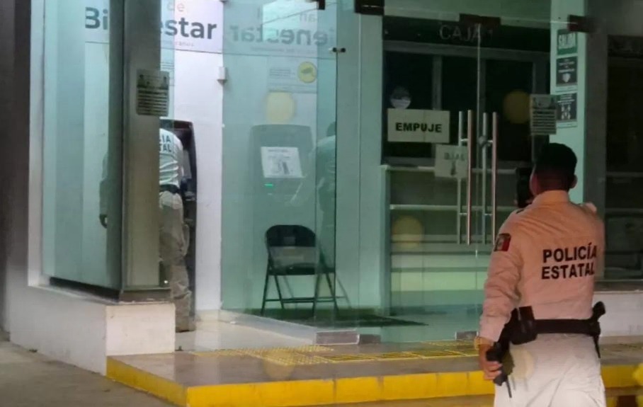 Activan alarma de banco tras detectar a sospechoso
