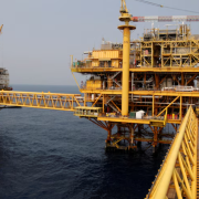 Pemex tardará en reparar la fuga en Golfo de México