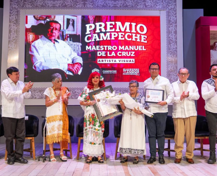 Sansores al encabezó entrega de varios premios en Campeche