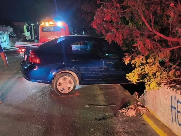 Aparatoso accidente en Colonial Campeche