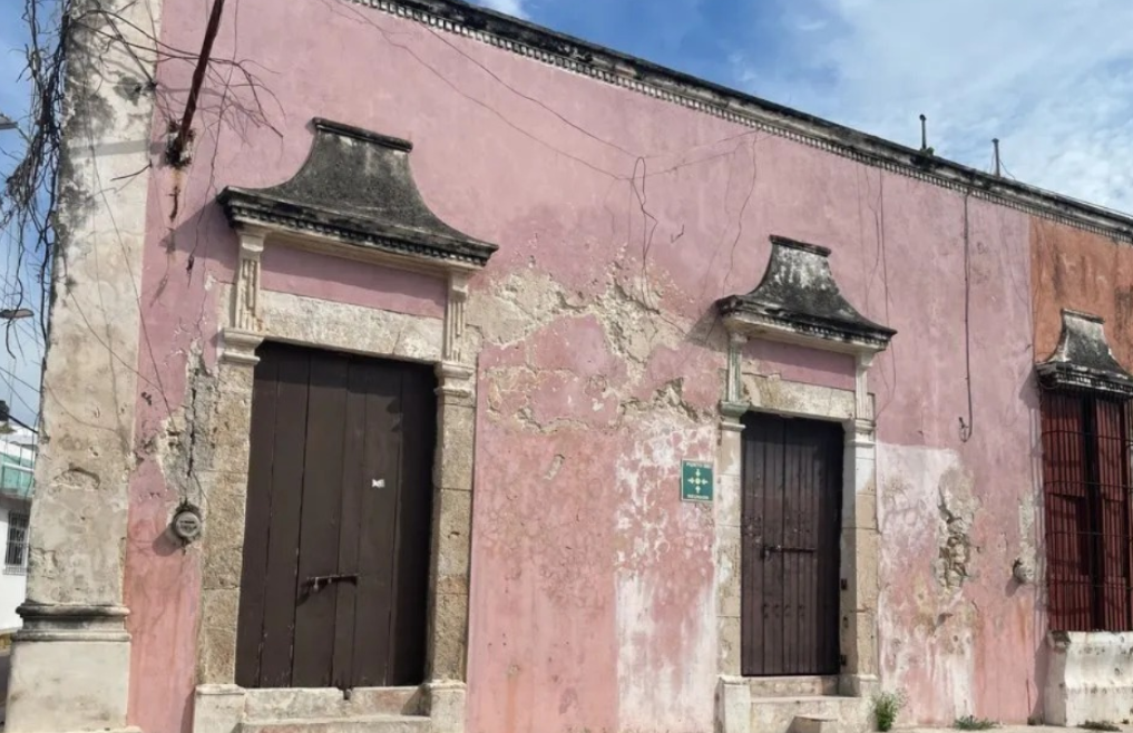 Buscan a los dueños de casonas abandonas en Campeche
