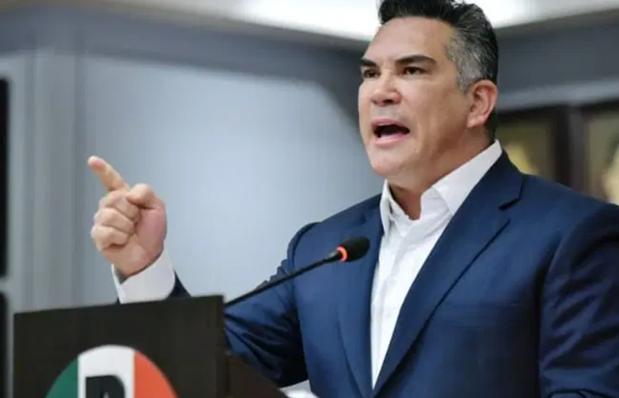 “Alito” Moreno como vendedor ambulante en los estados