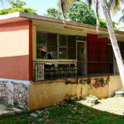 Rescatan escuela abandonada durante dos años