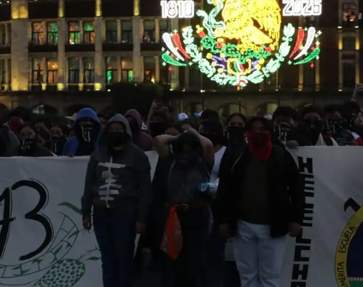 ¡Indignación nacional tras 12 años sin respuesta de los 43 normalistas!