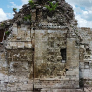 Encuentran una residencia de élite maya