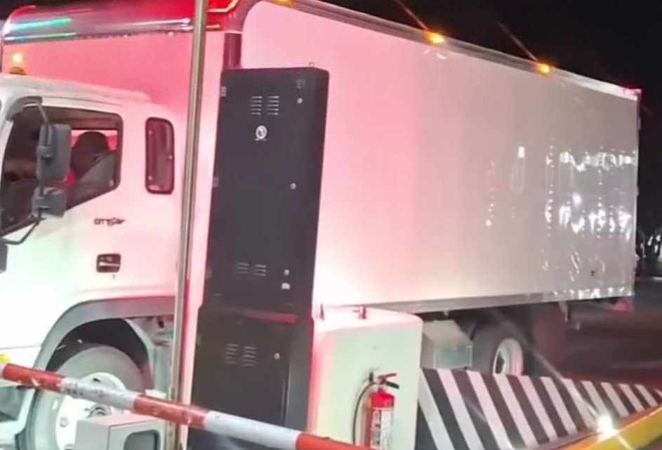 Maniobra del tráiler provocó preocupación