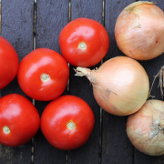 La cebolla y el tomate se disparan en Campeche