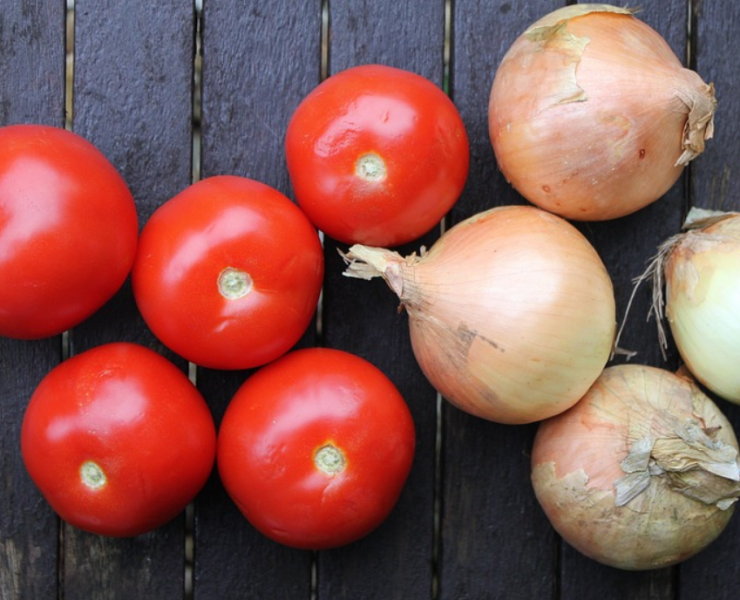 La cebolla y el tomate se disparan en Campeche