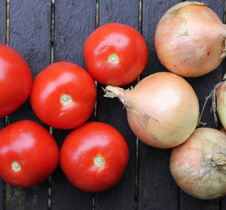 La cebolla y el tomate se disparan en Campeche