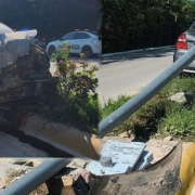 Tres mujeres resultan lesionadas tras aparatoso accidente