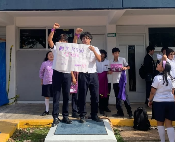 Protestan por acoso escolar con IA