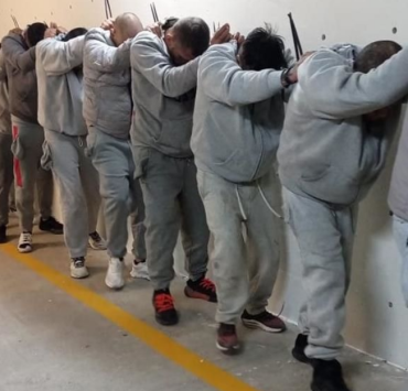 23 reclusos enviados a cárceles federales