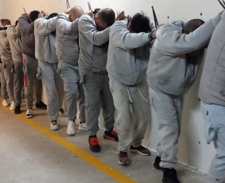 23 reclusos enviados a cárceles federales