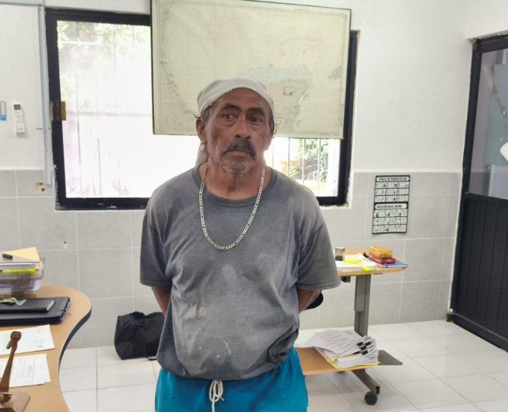 Localizan a pescador perdido y regresa con vida