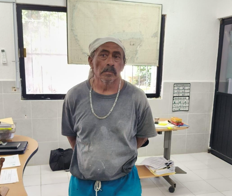 Localizan a pescador perdido y regresa con vida